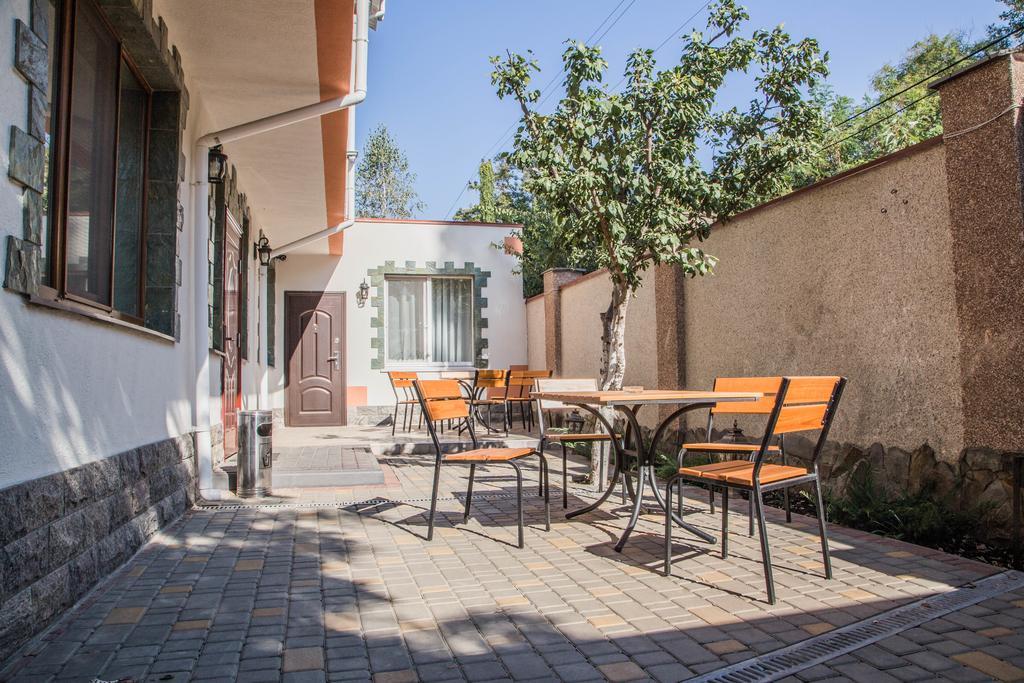 Guest House Montreal أوديسا المظهر الخارجي الصورة